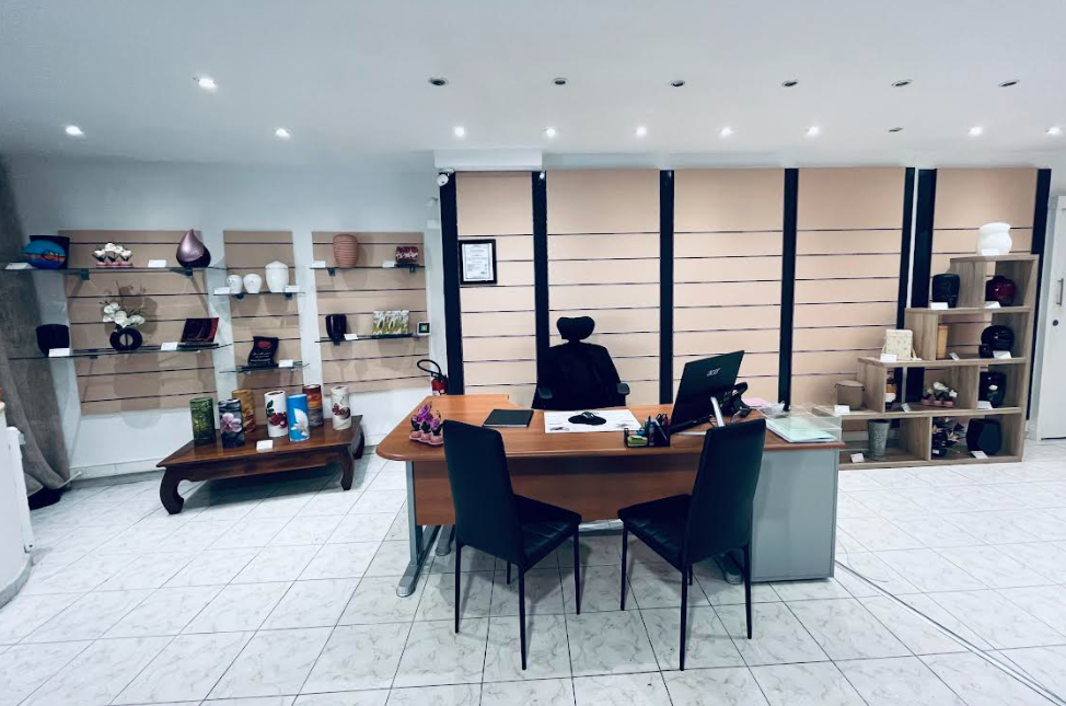 Devanture du magasin Ecoplus Funéraire